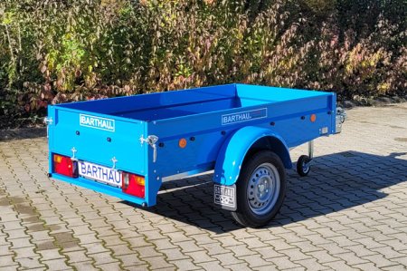 Barthau Himmelblauer ungebremster Anhänger